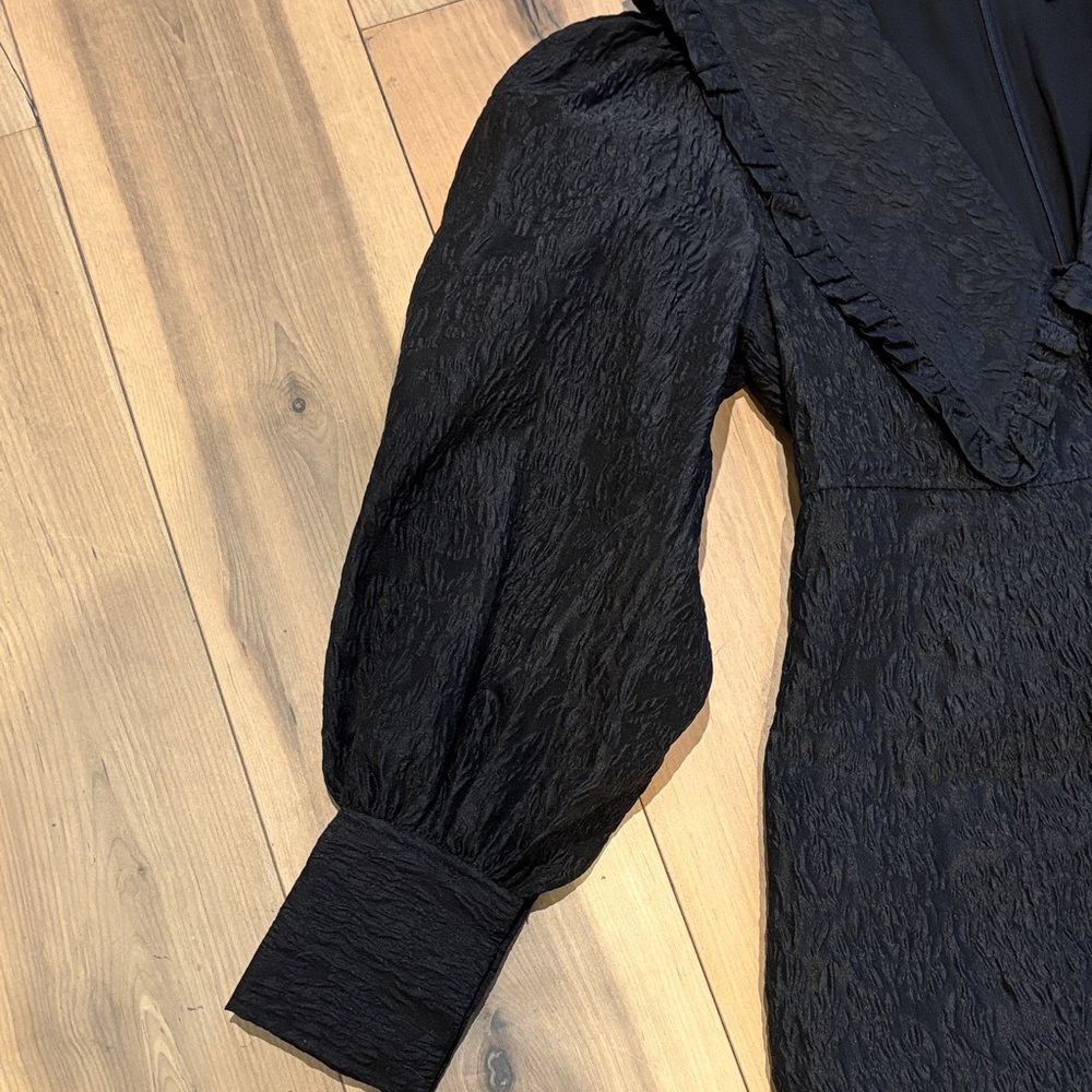 Ganni Black Textured Dress with Puff Sleeves - Picture 3 of 6